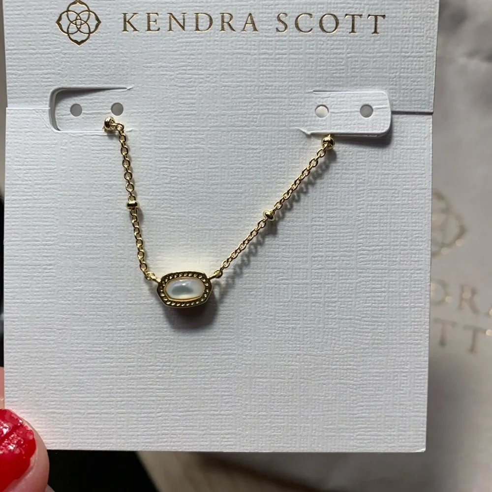 NWT Kendra Scott Mini Elisa Ivory Necklace - Picture 2 of 3